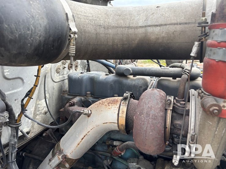 mack-r686st-image-32