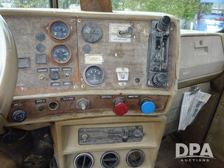 mack-r686st-image-86