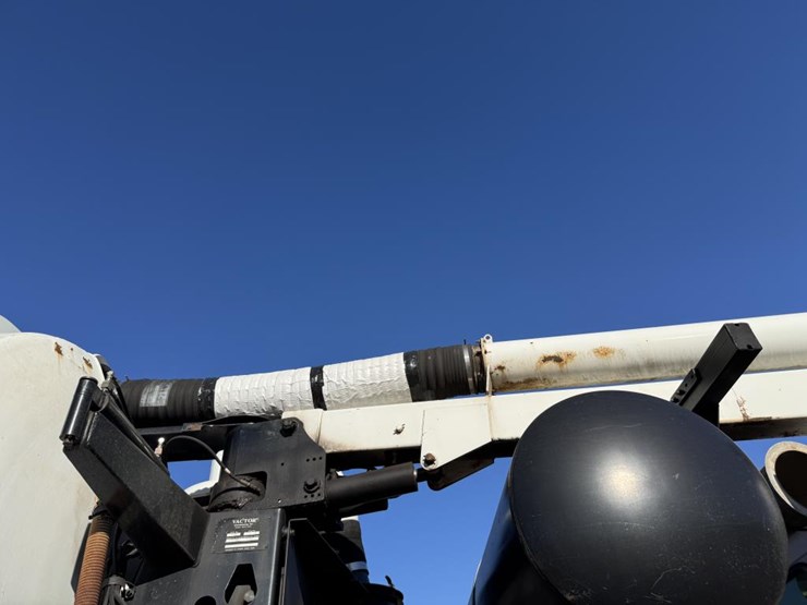 2002-vactor-2100-image-26