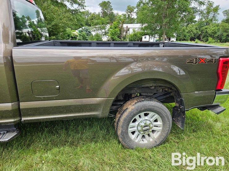 2017-ford-f250-image-16