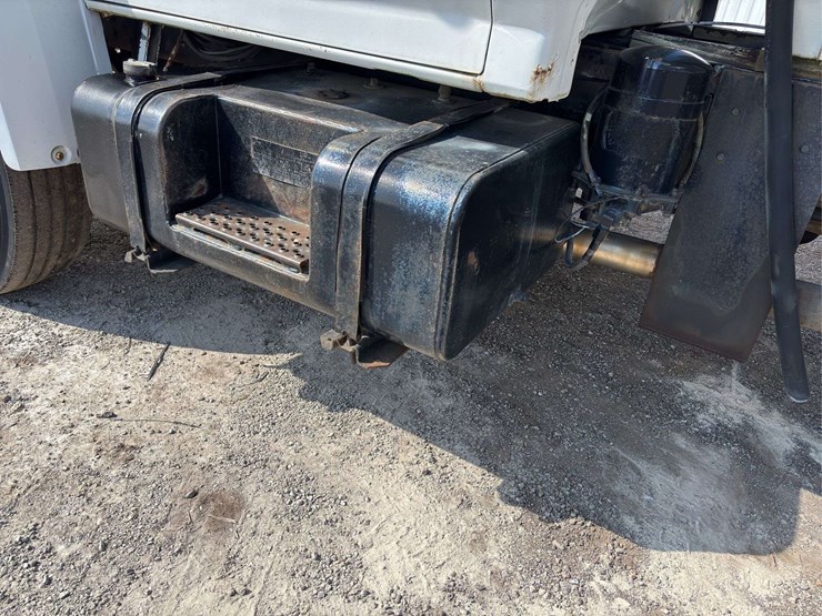 1992-ford-f700-image-21