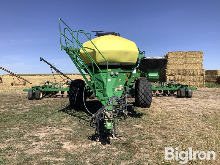 john-deere-1890-image-2