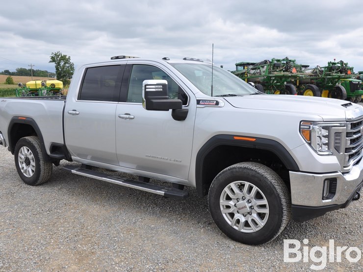 2022-gmc-sierra-2500-image-3