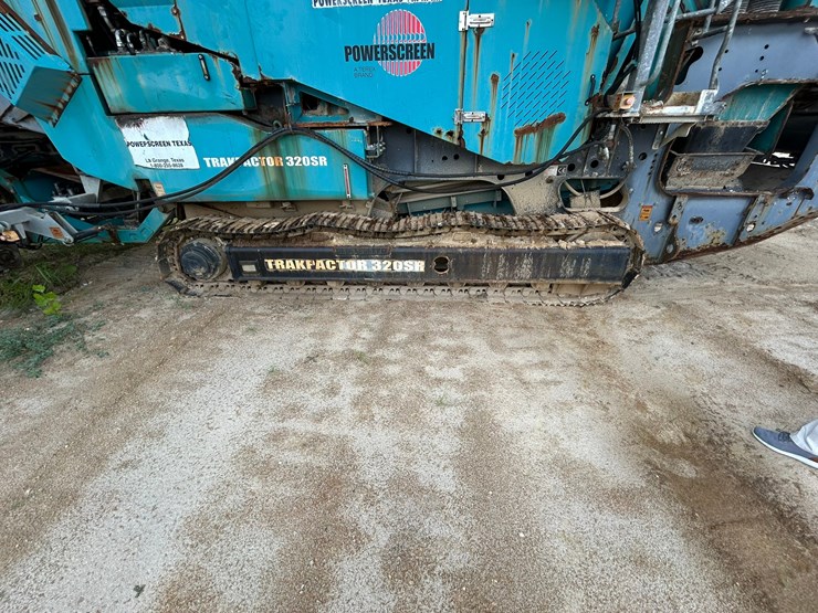 2016-powerscreen-trakpactor-320sr-image-5