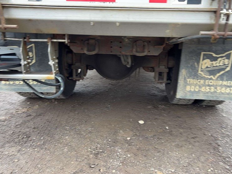 2004-international-7400-image-15