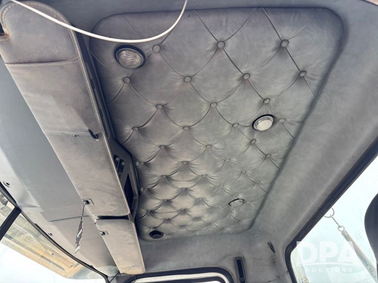 2017-mack-pinnacle-chu613-image-71