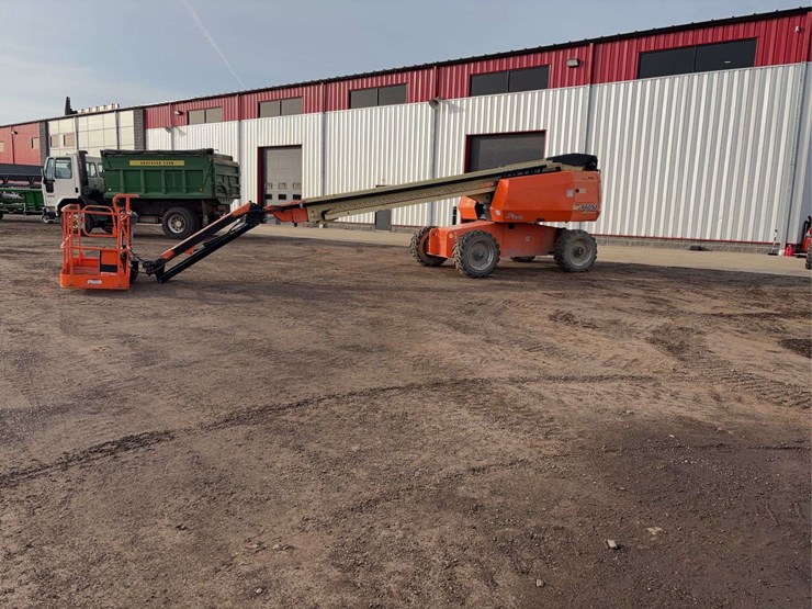 2013-jlg-660sj-image-1