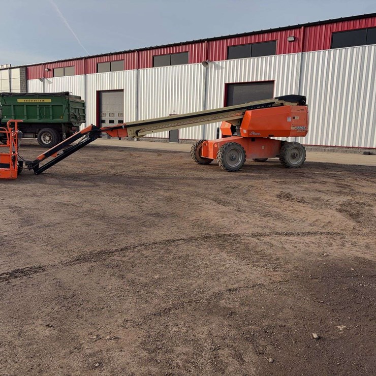 2013 JLG 660SJ