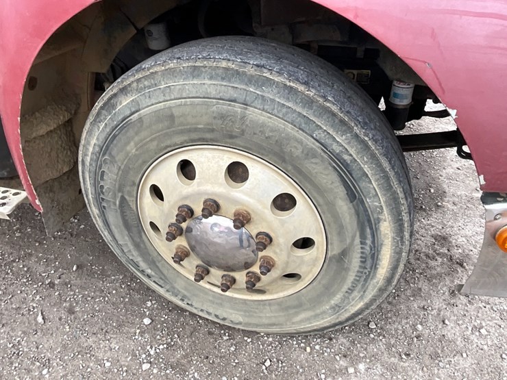 kenworth-t300-image-8