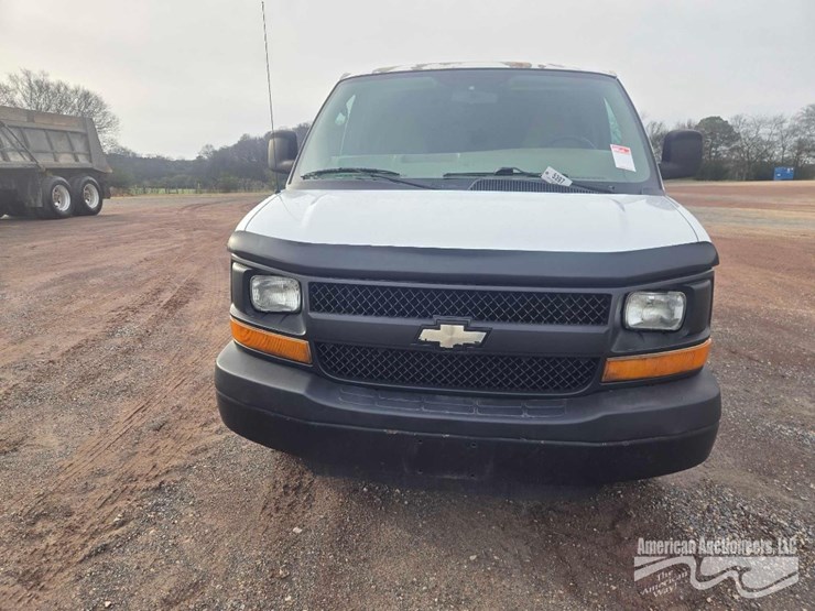 2010-chevrolet-express-van,-vin-#-1gcugadx5a1118101-image-2