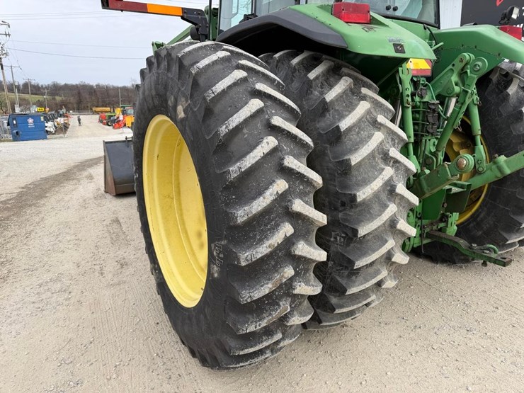 2000-john-deere-7810-image-16