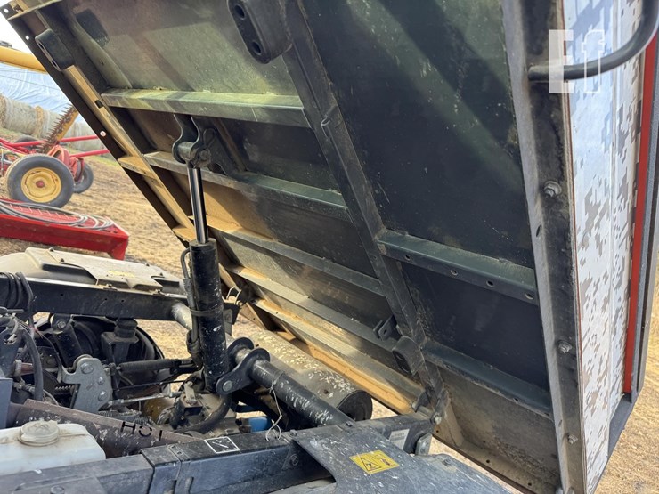 2013-kubota-rtv1100-image-34