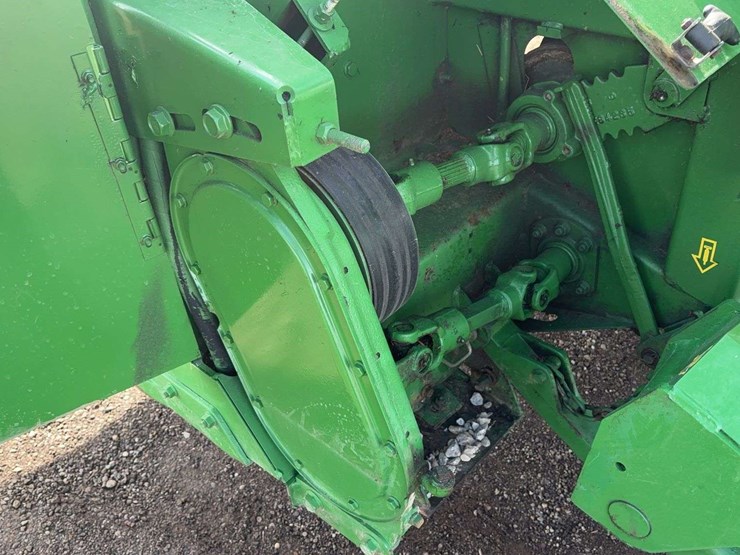 john-deere-945-image-25