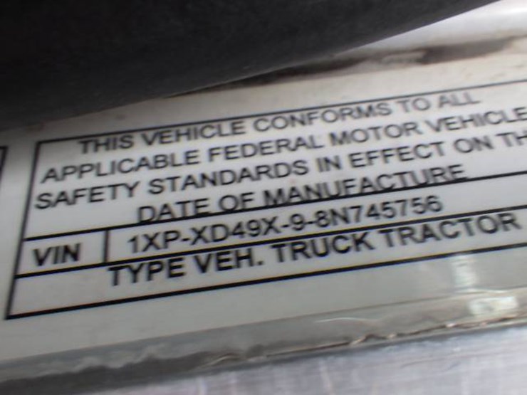 peterbilt-389-image-26