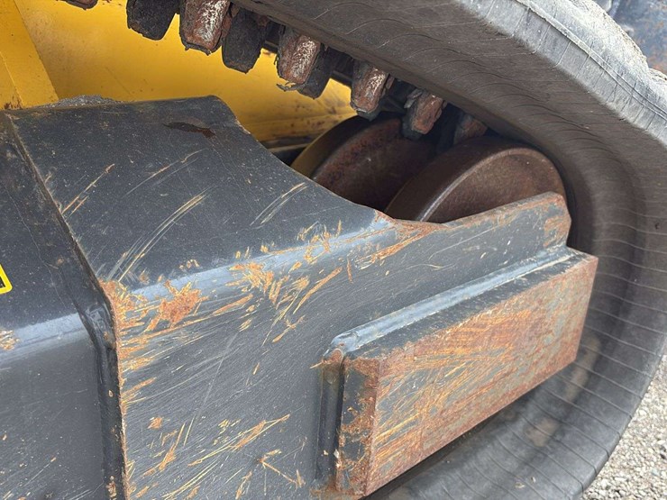 2022-new-holland-c362-image-19