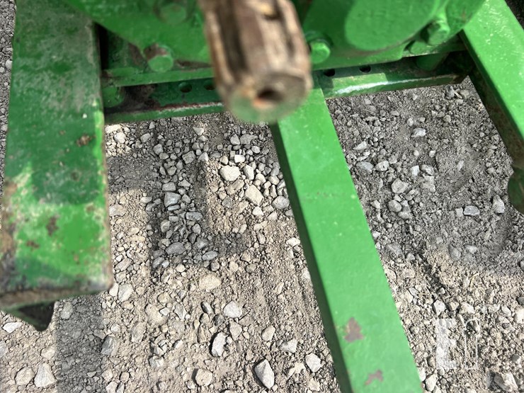 john-deere-630-image-38