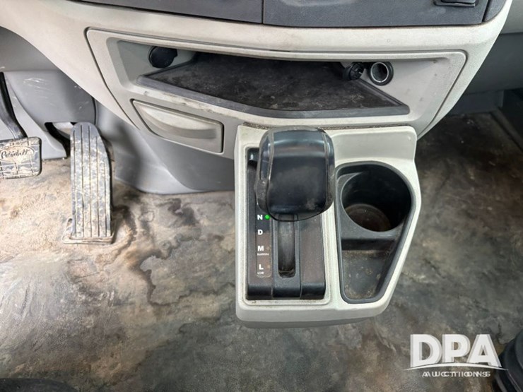 peterbilt-579-image-74