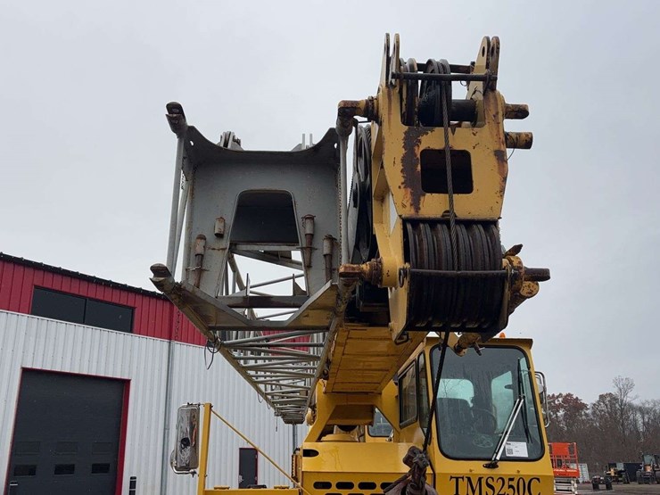 1996-grove-tms250c-image-40