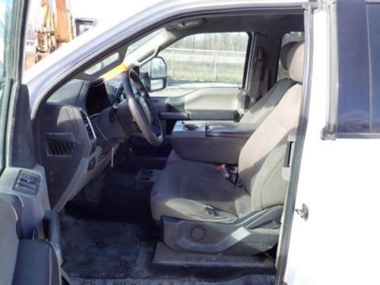 ford-f250-xlt-image-27