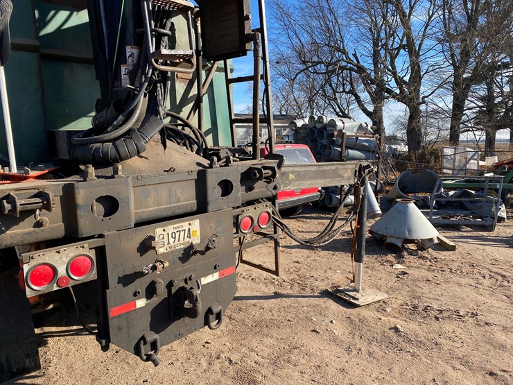 #205-•-2004-sterling-grapple-truck-(has-wi-title)-(chetek,-wi)-image-33