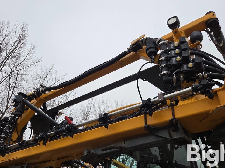 hagie-sts12-image-13