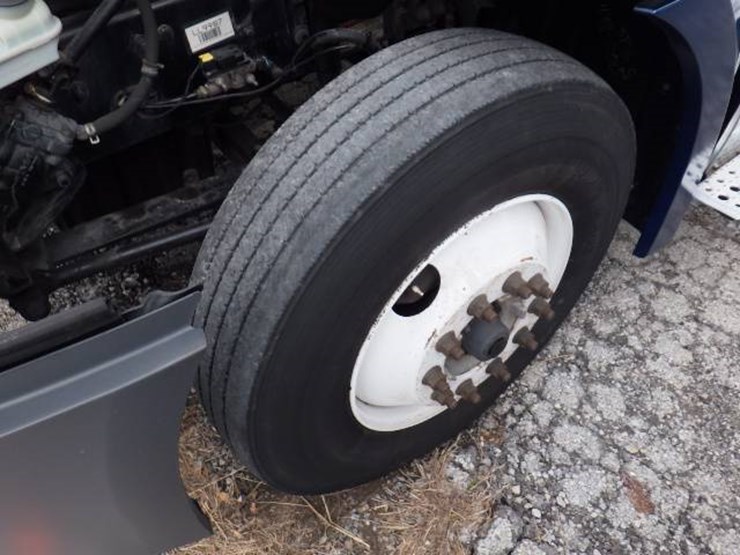 freightliner-cascadia-126-image-22