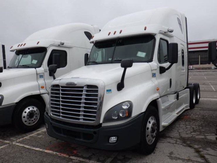 freightliner-cascadia-125-image-1