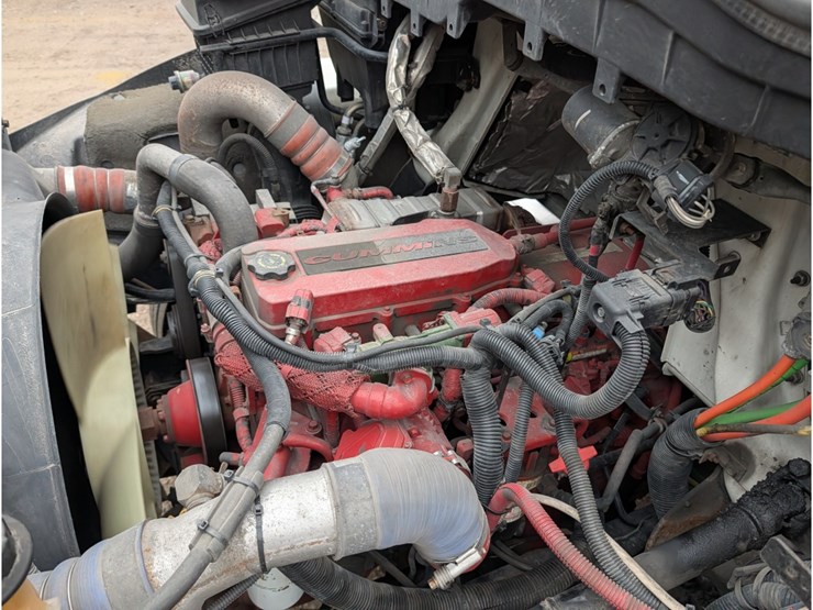 2015-international-durastar-4300-image-16