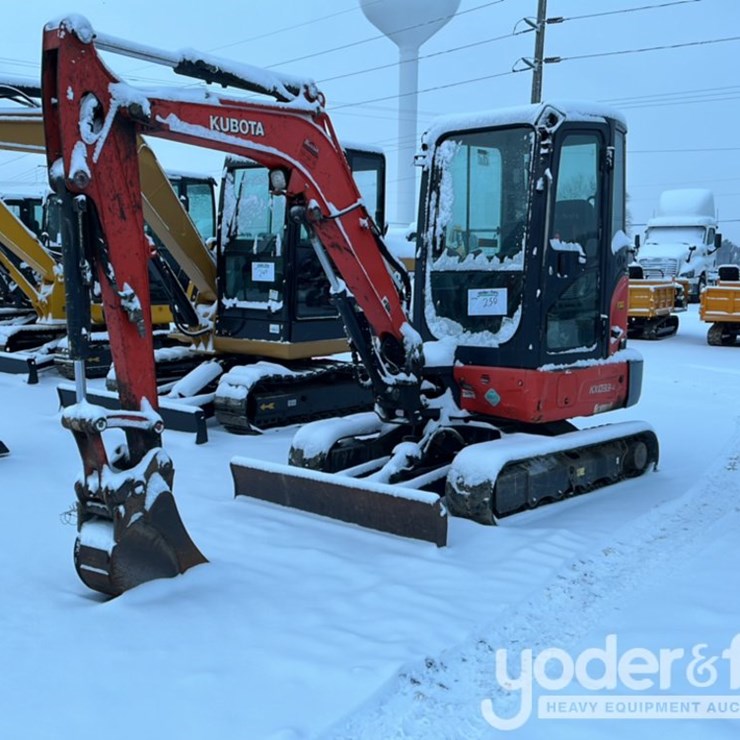 2017 KUBOTA KX033-4