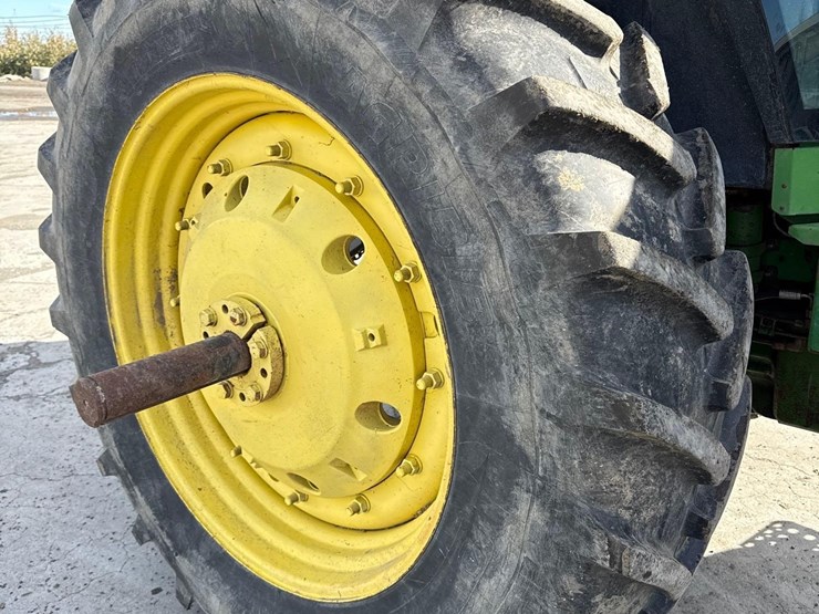 john-deere-4455-image-11