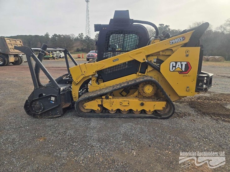 2020-cat-299d3-xe-skid-steer-image-8