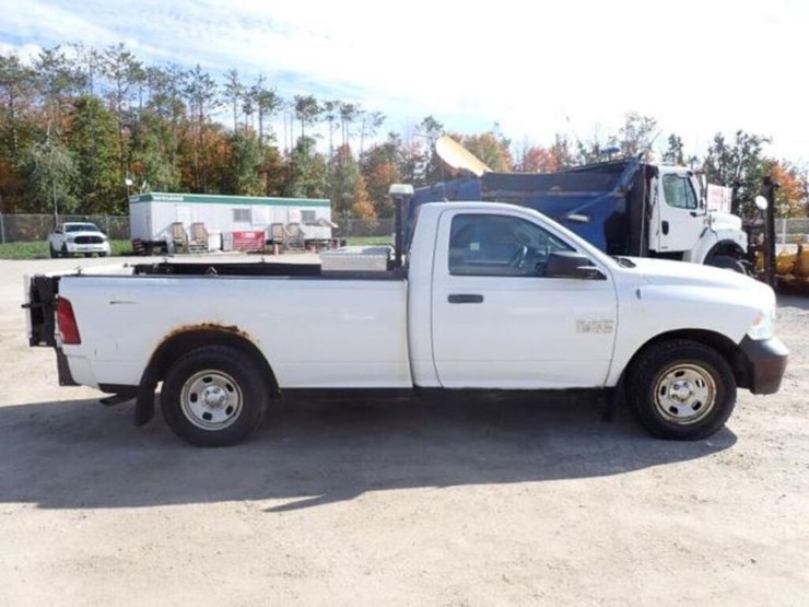 2013-dodge-ram-1500-image-4