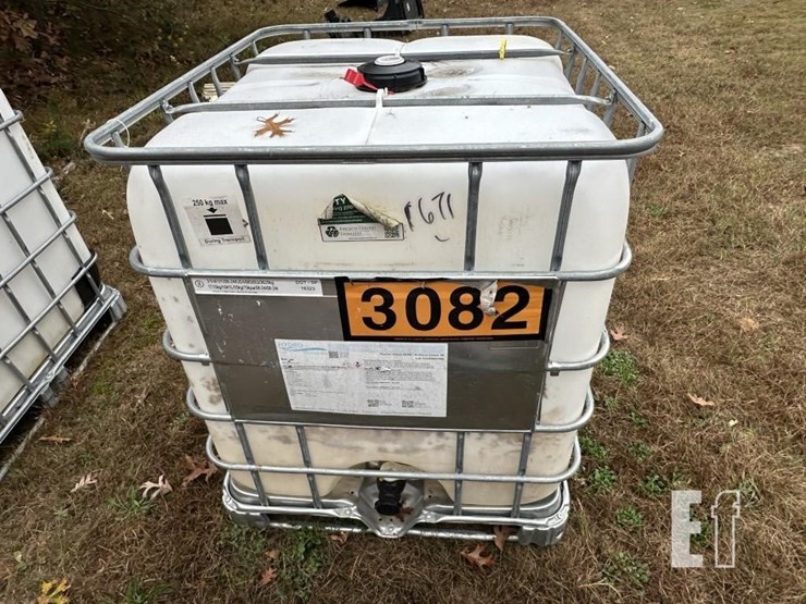 275-gallon-water-tank-image-1