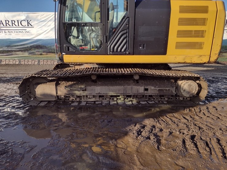 caterpillar-320fl-image-31