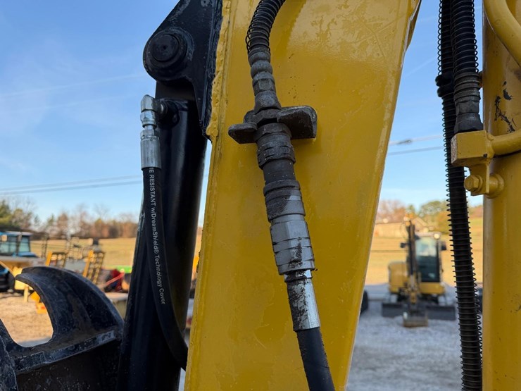 2010-komatsu-pc55mr-3-image-9