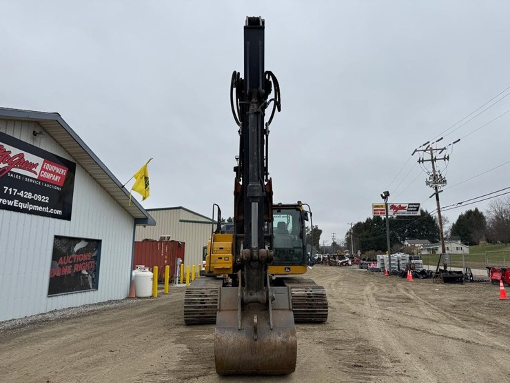 2019-deere-210g-lc-image-8