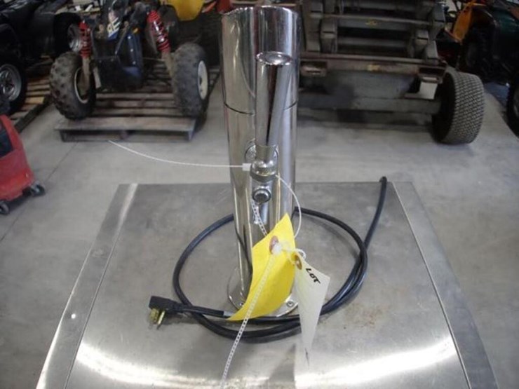 true-tur24bdlssb-24-in.-stainless-steel-beer-tap-image-10