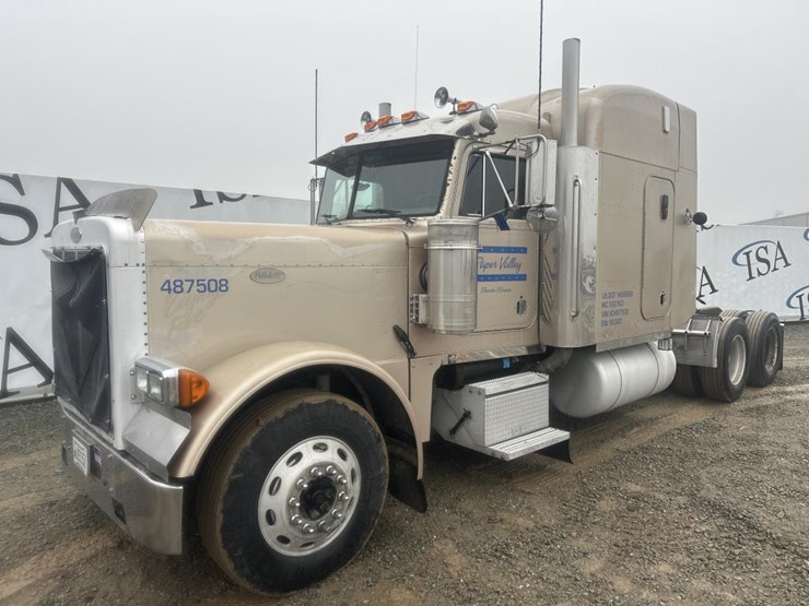 1999-peterbilt-379-image-1