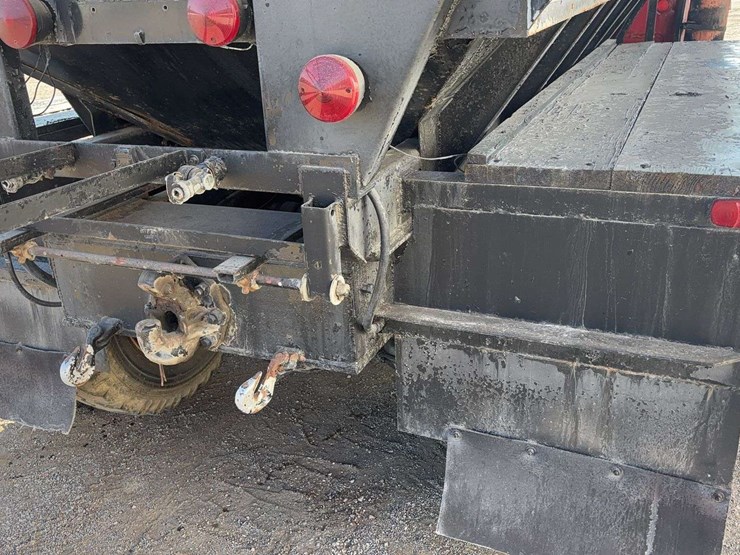 1968-international-f2000d-image-22