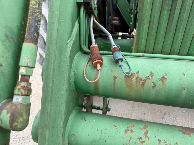 2000-john-deere-7810-image-11