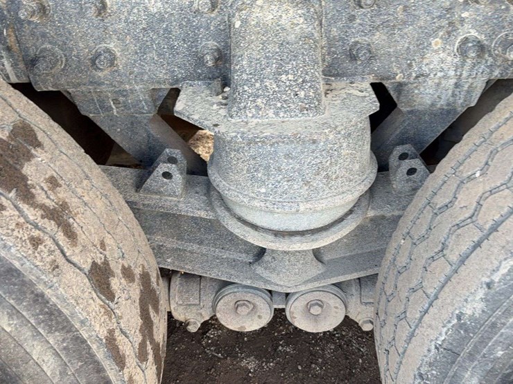 2017-kenworth-t880-image-13