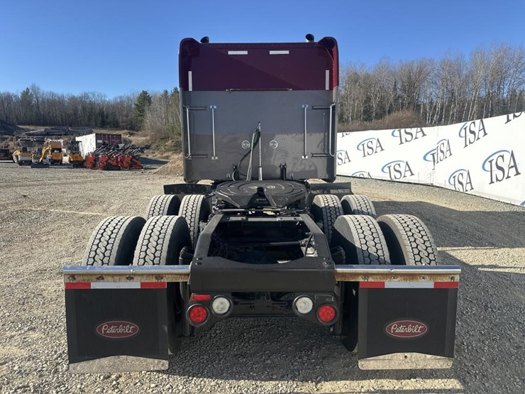 2012-peterbilt-389-image-4
