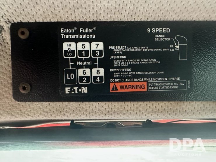 freightliner-fl80-image-11