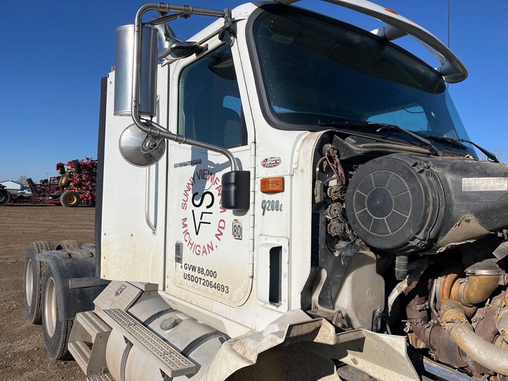 2005-international-9200i-image-12