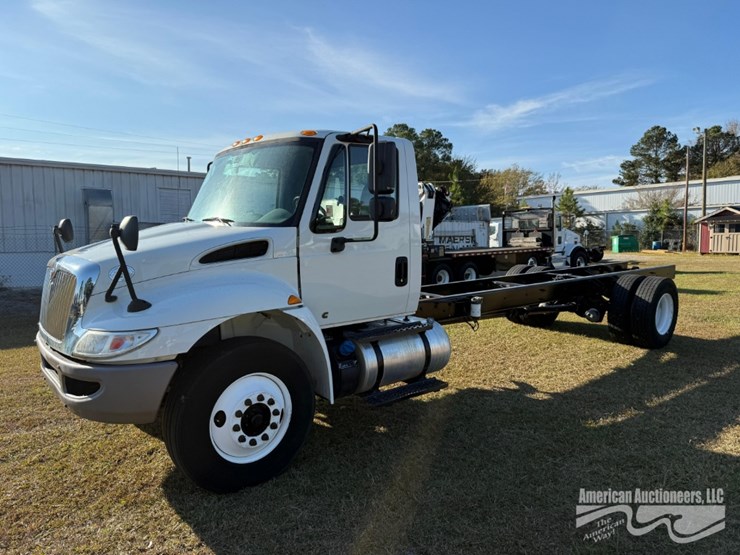 international-durastar-4300-image-4