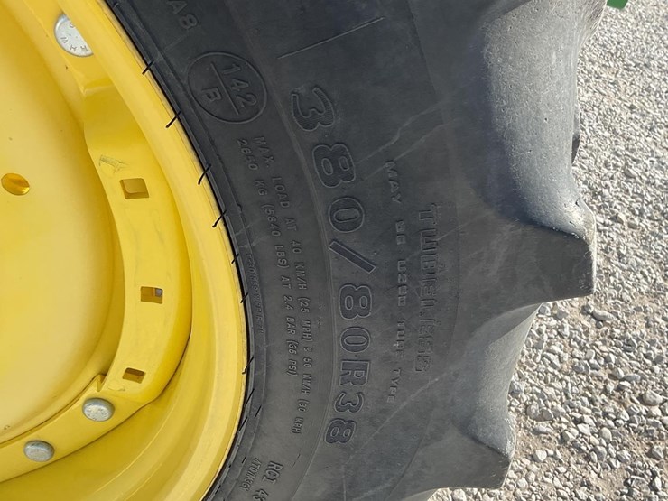 john-deere-8335r-image-17