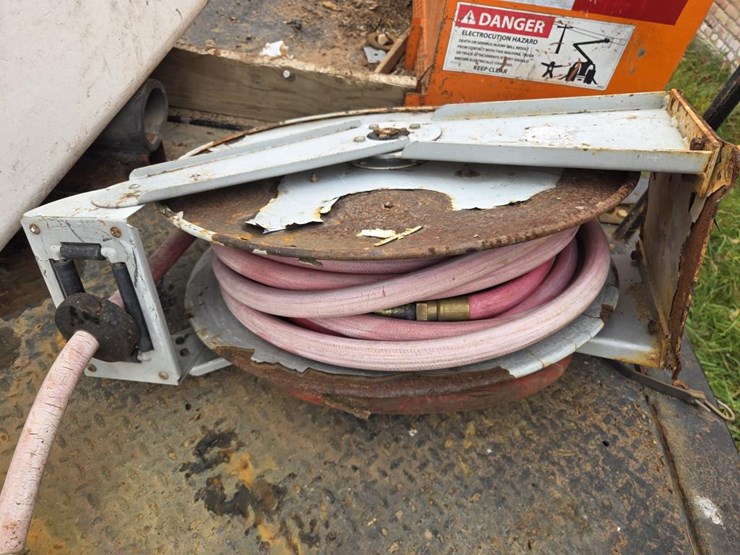 2005-ford-f550-xl-image-28