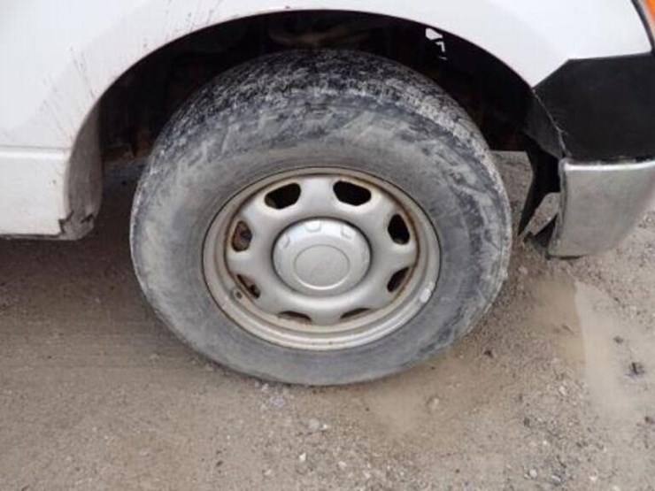 2014-ford-f150-xl-image-46