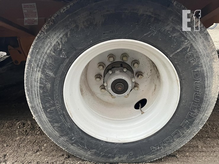 2010-econoline-25-ft-x-96-in-image-11