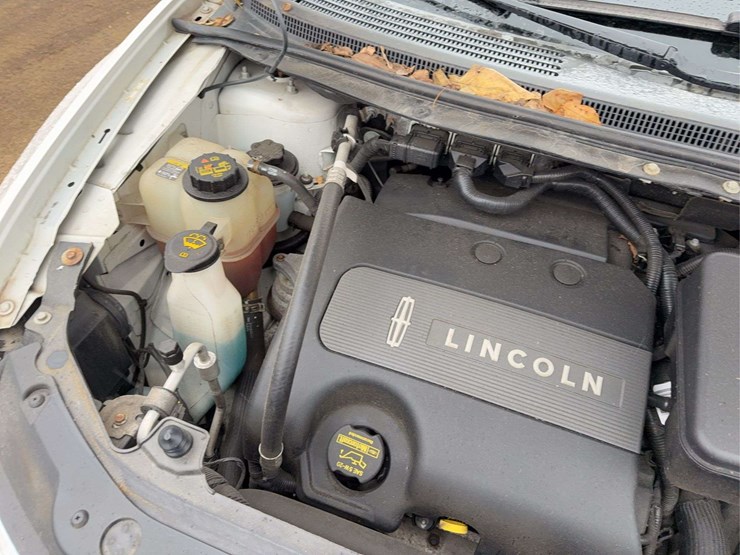 2012-lincoln-mkx-image-17